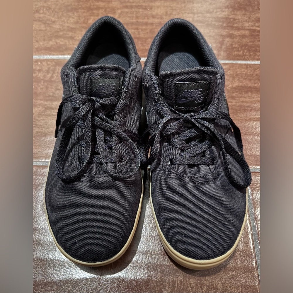 Nike SB Big Kid Black Check Canvas Sneakers, size 3